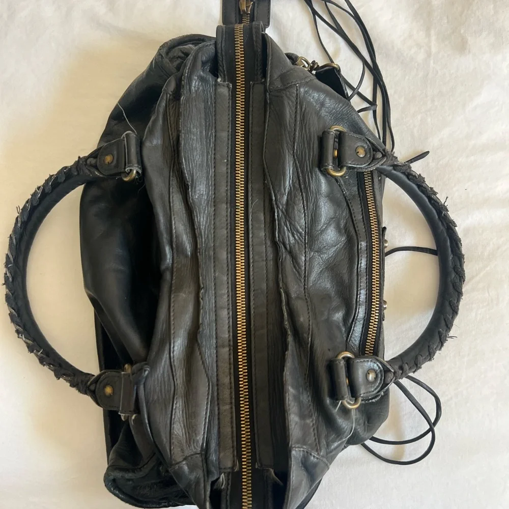 Balenciaga Black Leather Motorcycle city bag with Brass Accent - Picture 8 of 11